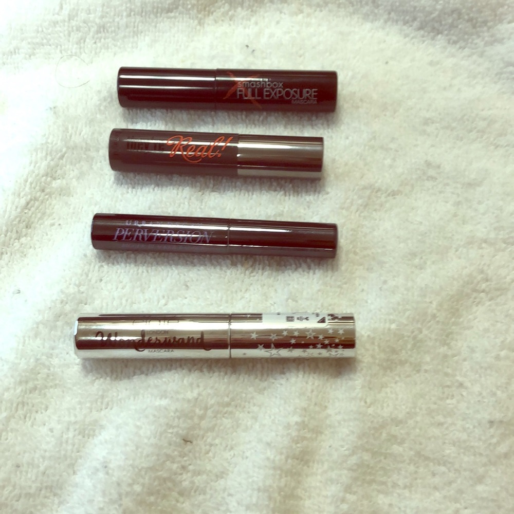 Set of Four Mini Mascaras